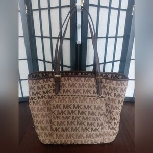 Michael Kors Jet Set Travel Tote Bag
